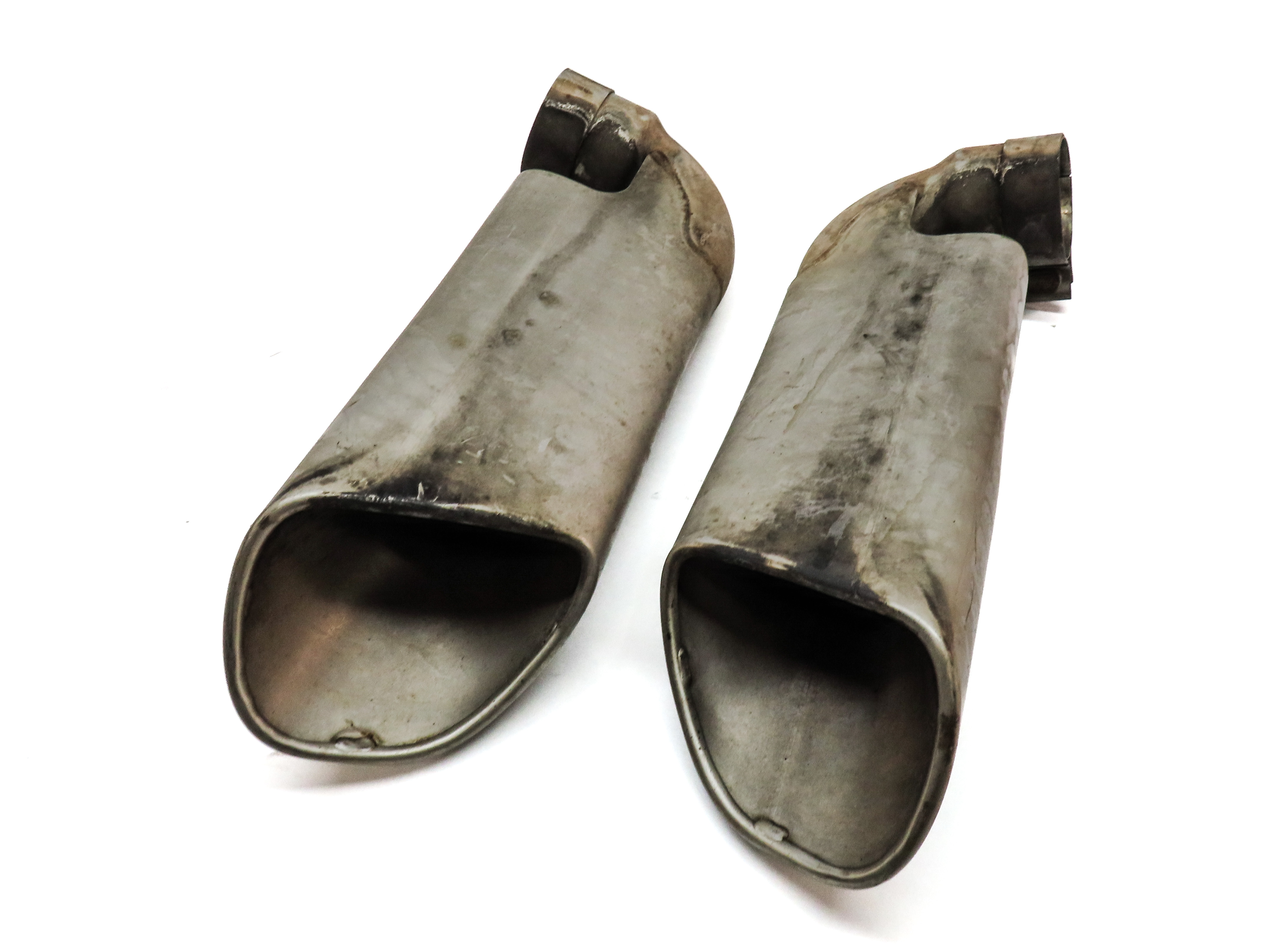2004-2006 PORSCHE CAYENNE (955) REAR LEFT & RIGHT MUFFLER PIPE EXHAUST TIP SET-2 — exact item pictured